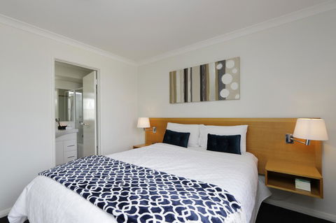 Hillarys Marina Apartment - Tourism Gold Coast 23
