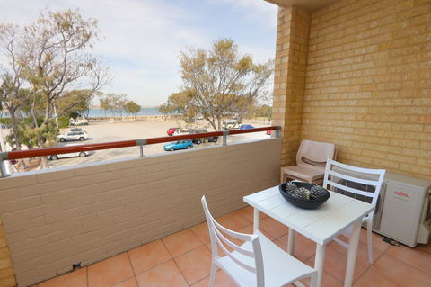 Hillarys Marina Apartment - Tourism Gold Coast 11
