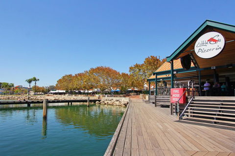 Hillarys Marina Apartment - Tourism Gold Coast 37