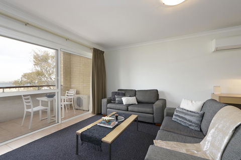 Hillarys Marina Apartment - Tourism Gold Coast 7