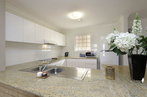Hillarys Marina Apartment - Tourism Gold Coast 10