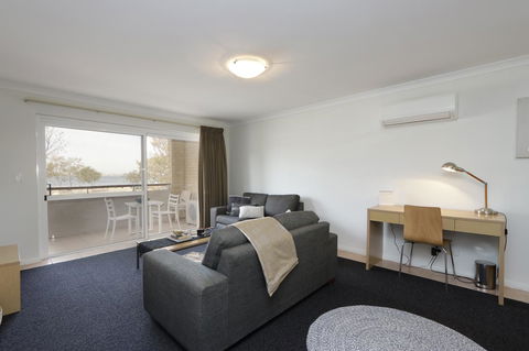 Hillarys Marina Apartment - Tourism Gold Coast 6
