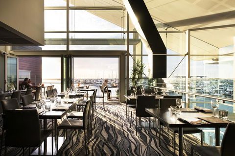Hillarys Marina Apartment - Tourism Gold Coast 39