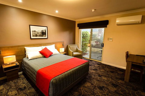 Quality Hotel Bayswater - Tourism Gold Coast 1