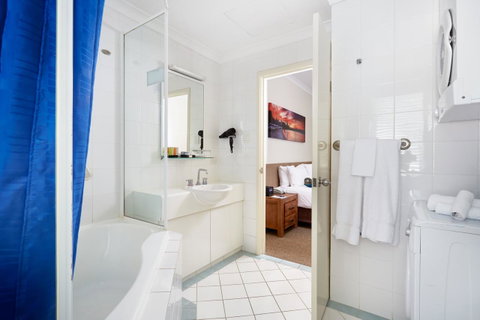 Broadwater Resort Como - Tourism Gold Coast 9