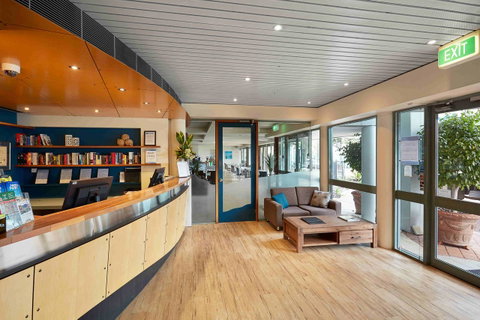 Broadwater Resort Como - Tourism Gold Coast 35