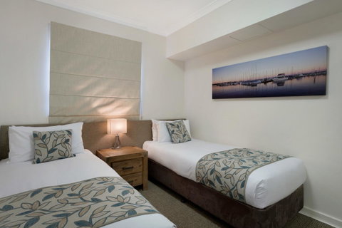 Broadwater Resort Como - Tourism Gold Coast 2