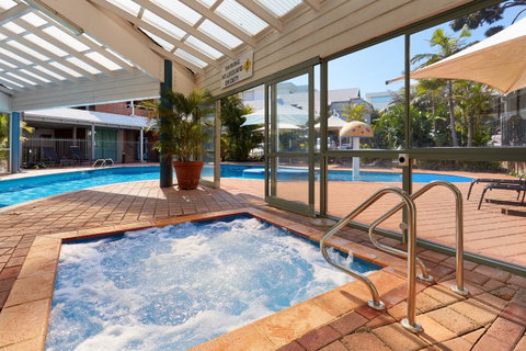 Broadwater Resort Como - Tourism Gold Coast 6