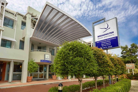 Broadwater Resort Como - Tourism Gold Coast 4