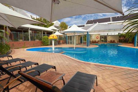 Broadwater Resort Como - Tourism Gold Coast 31
