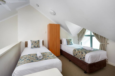Broadwater Resort Como - Tourism Gold Coast 19