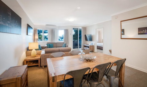 Broadwater Resort Como - Tourism Gold Coast 1