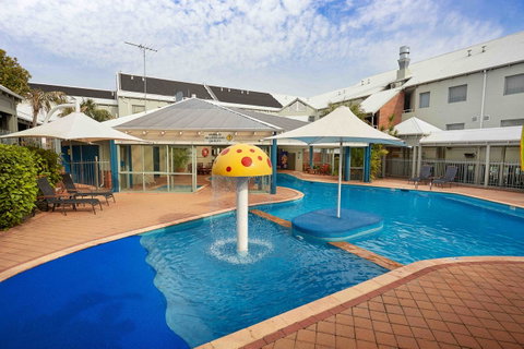 Broadwater Resort Como - Tourism Gold Coast 26