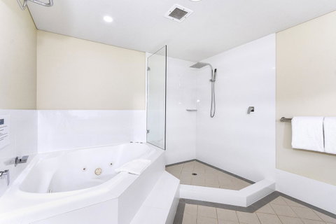 Quality Resort Sorrento Beach - Tourism Gold Coast 22