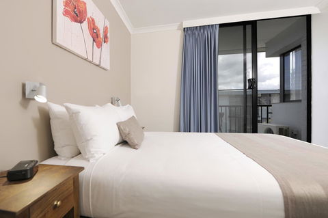 Lodestar Waterside Apartments - Tourism Gold Coast 7
