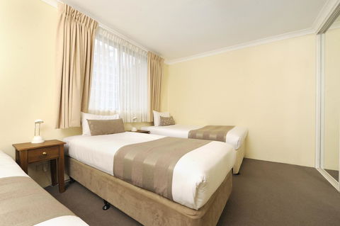 Lodestar Waterside Apartments - Tourism Gold Coast 33