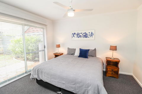 Bayshore Beachside Resort - Tourism Gold Coast 39