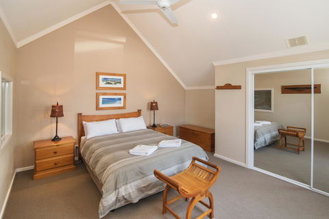 Bayshore Beachside Resort - Tourism Gold Coast 15