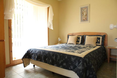 Riverside Retreat Chalets, Walpole - Tourism Gold Coast 7