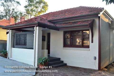 Fremantle Colonial Home - Tourism Gold Coast 11