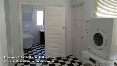 Fremantle Colonial Home - Tourism Gold Coast 32