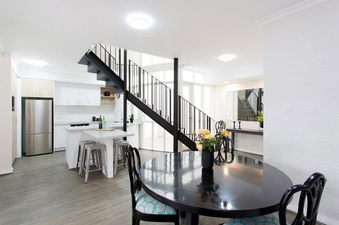 Stay Fresh - Fremantle CBD - Tourism Gold Coast 4