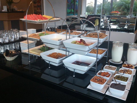 Sullivans Hotel - Tourism Gold Coast 27