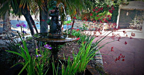 Sullivans Hotel - Tourism Gold Coast 24
