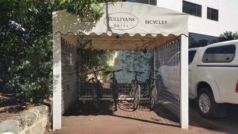 Sullivans Hotel - Tourism Gold Coast 36