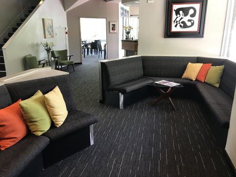 Sullivans Hotel - Tourism Gold Coast 21