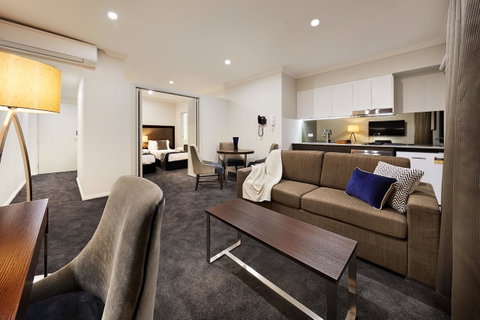 Attika Hotel - Tourism Gold Coast 8