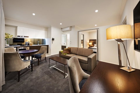 Attika Hotel - Tourism Gold Coast 23