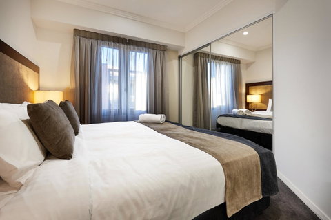 Attika Hotel - Tourism Gold Coast 11