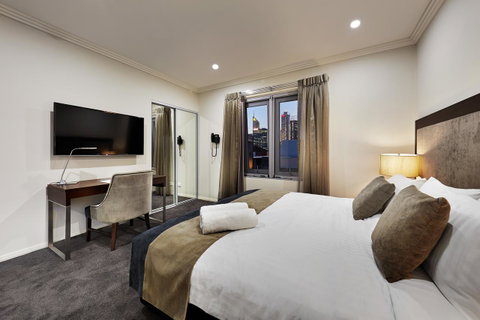 Attika Hotel - Tourism Gold Coast 18