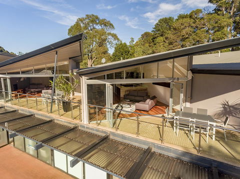 Central Avenue Apartments - Tourism Gold Coast 5