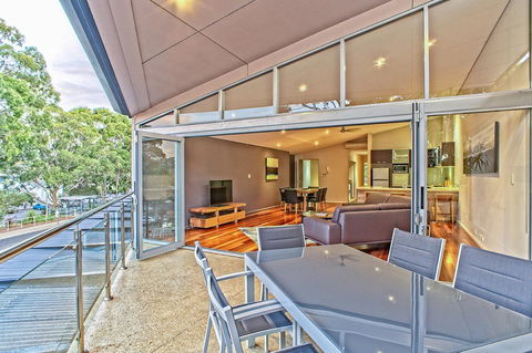Central Avenue Apartments - Tourism Gold Coast 18