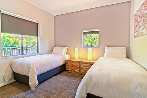 Central Avenue Apartments - Tourism Gold Coast 12