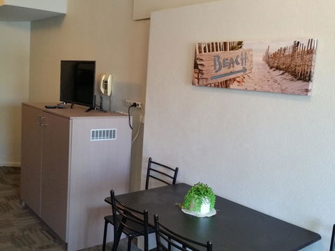 Mandurah Foreshore Motel - Tourism Gold Coast 10