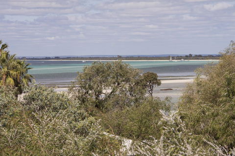 Calm Waters - Tourism Gold Coast 7