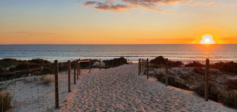 West Beach Lagoon 206 - Sleeps Three! Value!!! - Tourism Gold Coast 29