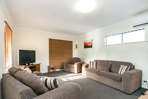 Coranda Lodge - Gold Coast 3