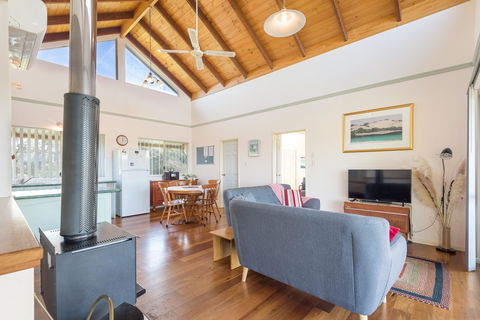 Surfside Ocean Beach Denmark Holiday Accommodation - Gold Coast 23