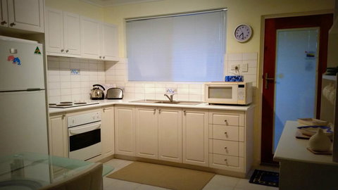 Island View Villas - Tourism Gold Coast 22