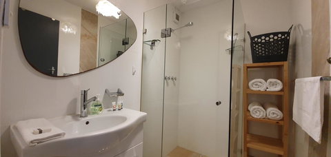 Lawley Luxury Views - Perth City, Swan River - Tourism Gold Coast 23