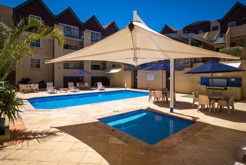 Hillarys Harbour Resort - Tourism Gold Coast 2