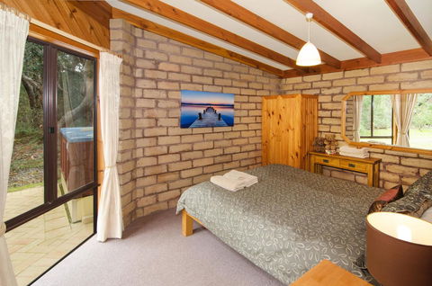 Yelverton Brook Conservation Sanctuary - Tourism Gold Coast 34