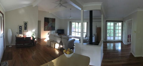 Tegwan's Nest Holiday Home - Tourism Gold Coast 0