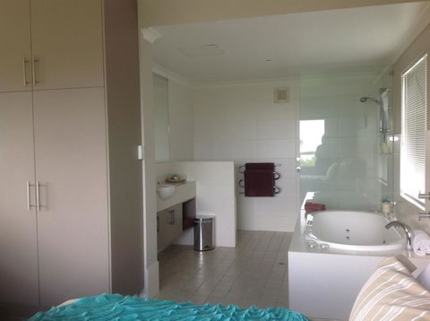 Studio Tramonto - Tourism Gold Coast 2