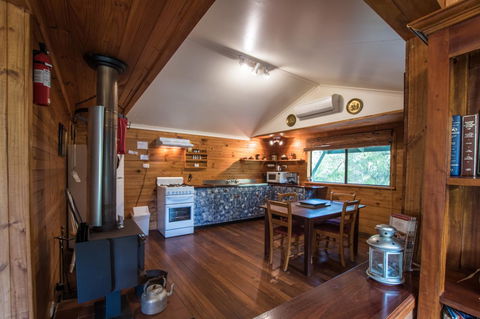 Cape Howe Cottages - Tourism Gold Coast 23