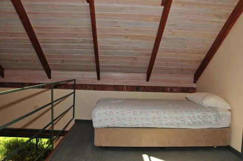 Waterfall Cottages - Tourism Gold Coast 3